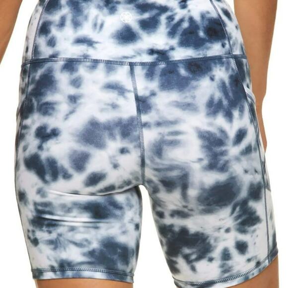 WOMEN'S Gaiam Compressive Tie-Dye High Waist Active Shorts - MEDIUM - Picture 2 of 3
